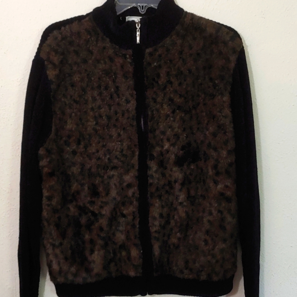 Lisa International Women's Size Medium Sweater Jacket